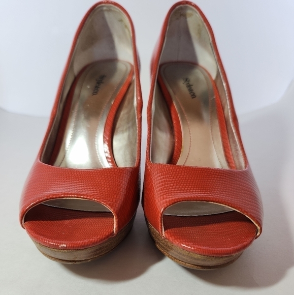 Style & Co Women's Celine Red Peep Toe Block Heel Man Made Upper Pumps Size 5.5 - Picture 2 of 6